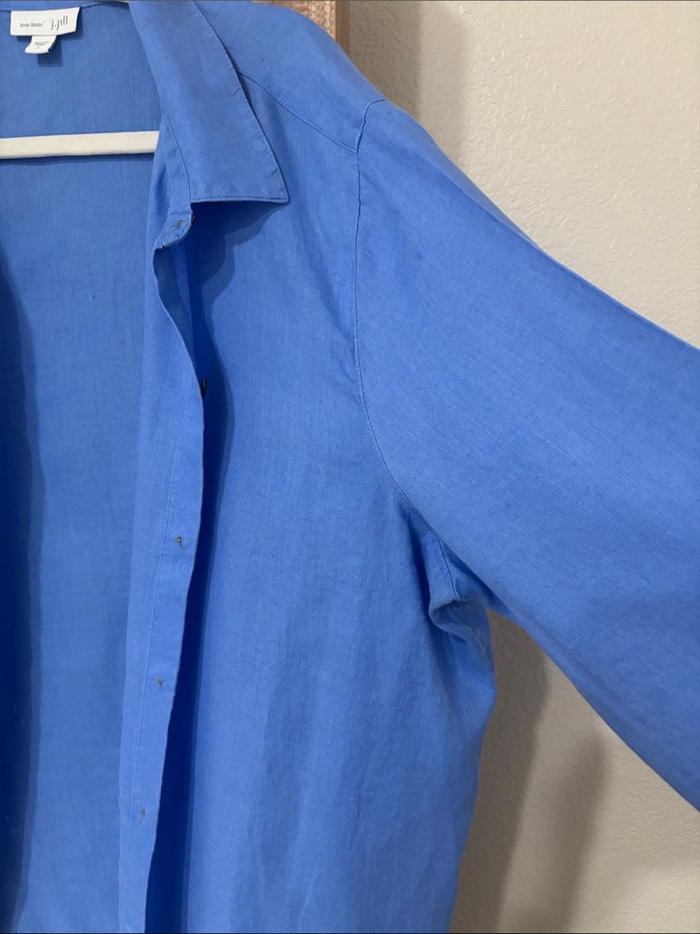 J. Jill women’s Blue Linen Button-Down Shirt - Picture 2 of 4